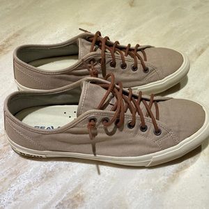SeaVees Monterey Sneaker Men Size 9.5
